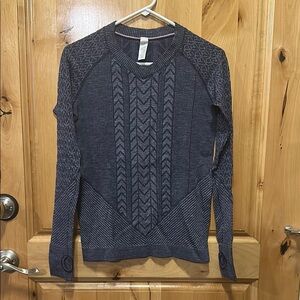Ivivva Baselayer Navy Patterned Sweater Sz 14 Girls or wm s